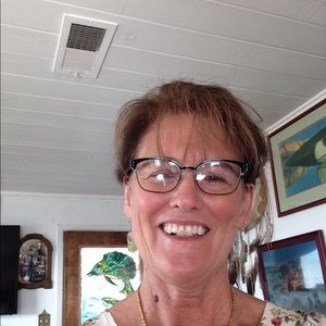 Meet your Posher, Dayna